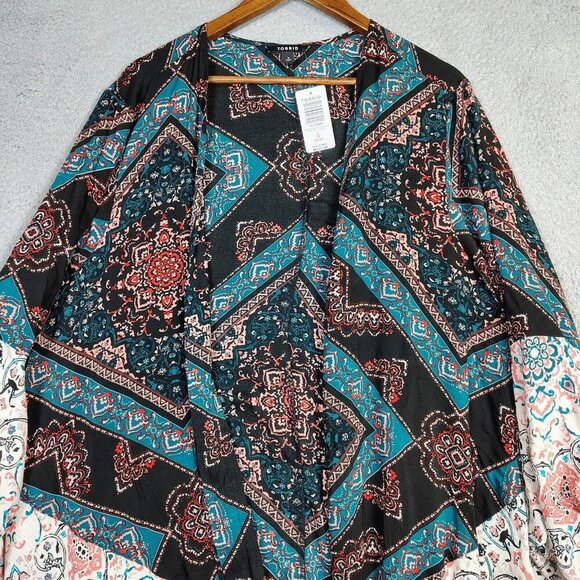 Torrid Kimono Women 3 Black Mixed Floral Medallion Chiffon Gauze Hi-Low Boho NWT - Picture 4 of 15